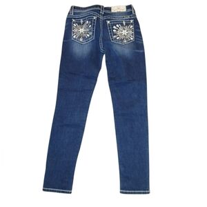 Miss Me Snowflake Hailey Jeans 28 Inseam 30